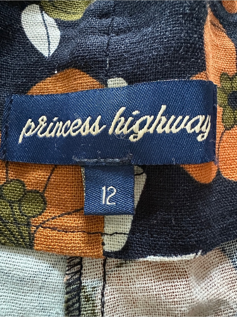 Princess Highway floral gorgeous pant ( read description about sizing) - Picture 4 of 10